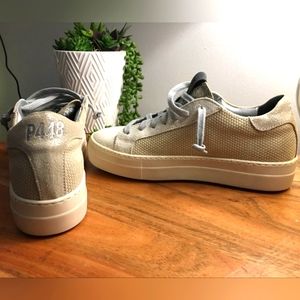 Thea Lace-Up Women's Low-Top Sneakers